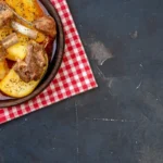 картофель тушеный с ребрышками